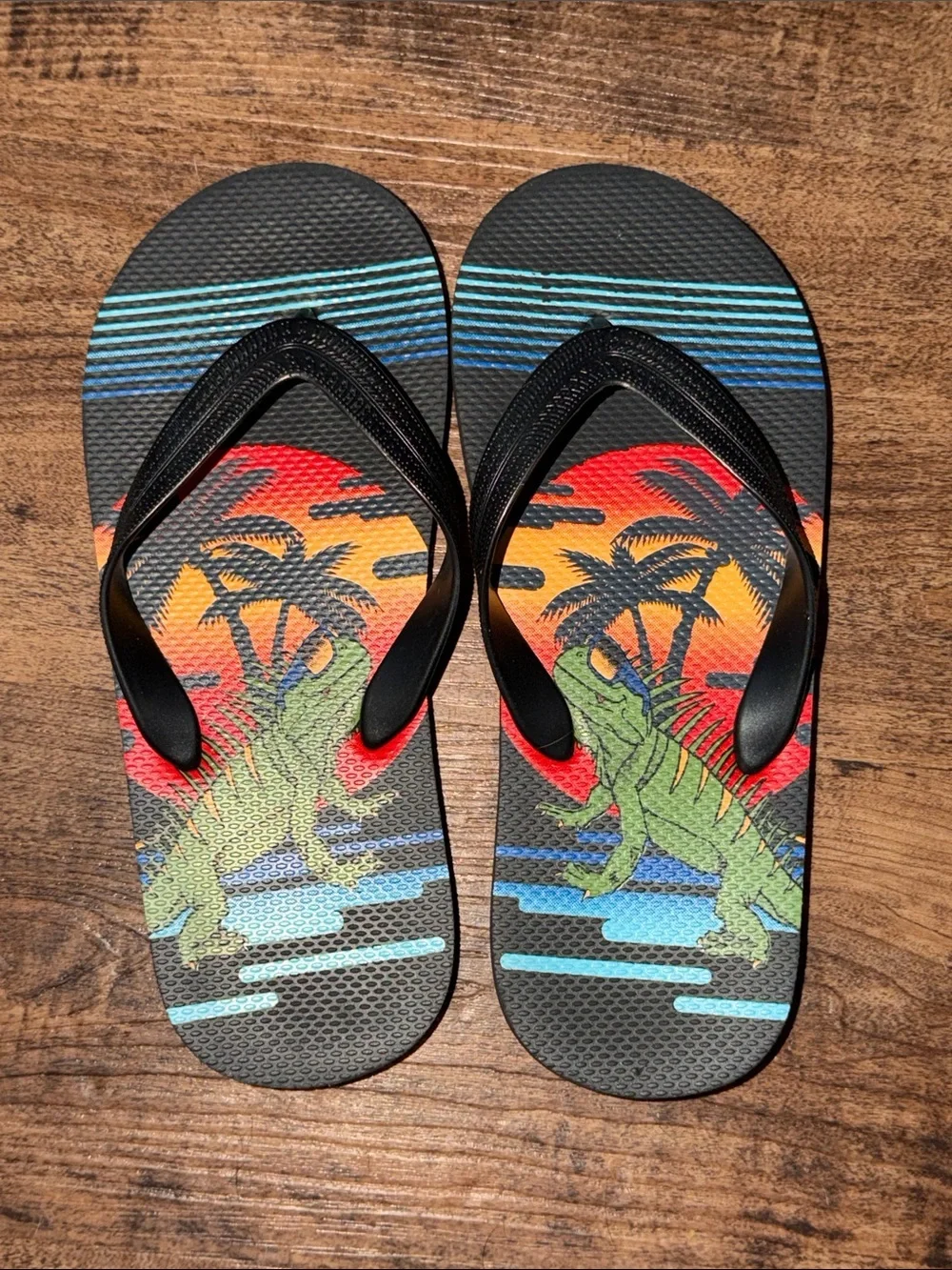Tropical Iguana Sunset Flip Flops - Black Straps size 5/6 kids